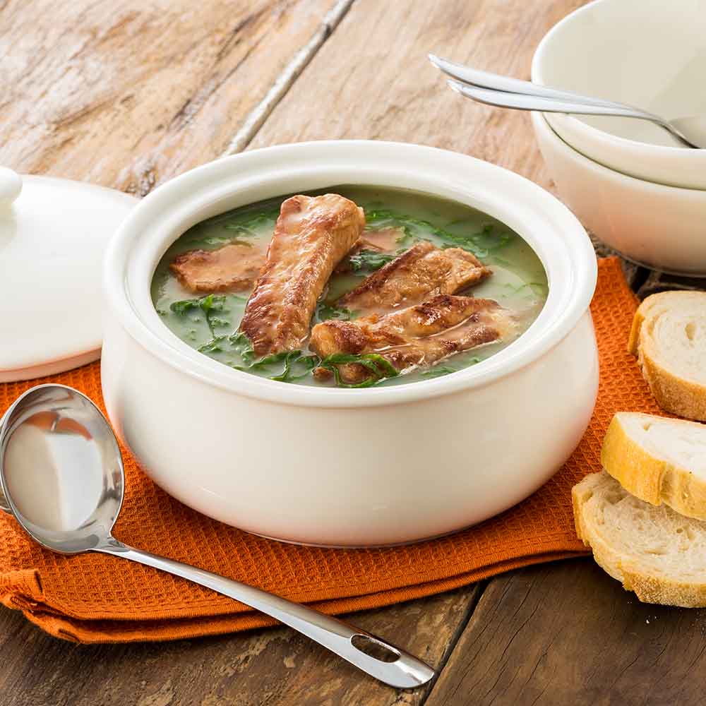 Receita de Caldo Verde com Costela Suína
